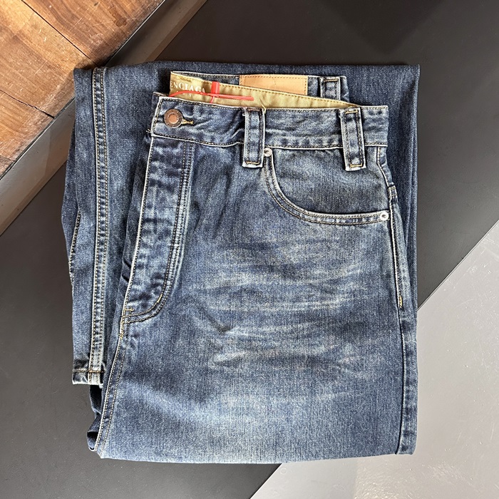 バレンシアガ メンズ クラシック ジーンズ -  - bac6709x