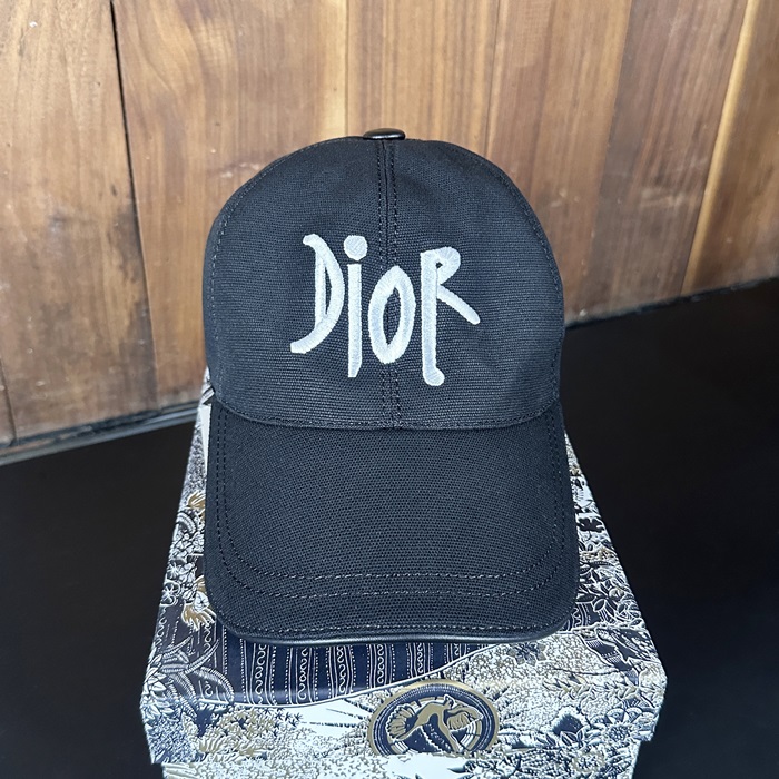クリスチャンルブタン ディオール ユニセックス ステッチ 刺繍LOGO ボールキャップ - cdd106x