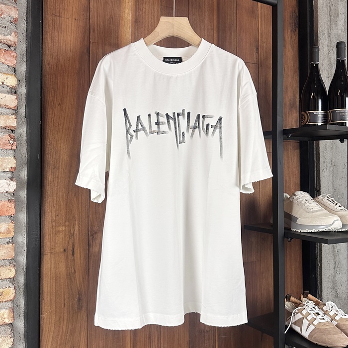 バレンシアガ メンズ ラウンドネック半袖Tシャツ -  Round- bac7192x