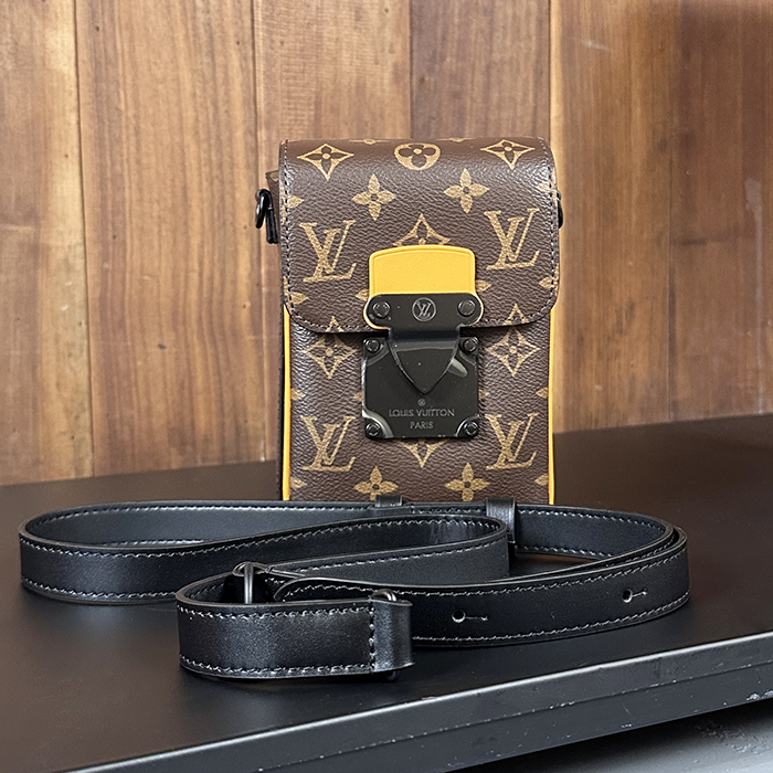 ルイヴィトン メンズ S-lock バーティカル アウターウェアラブル ウォレット M82568 -  Vertical Sling bag - lvb1915x