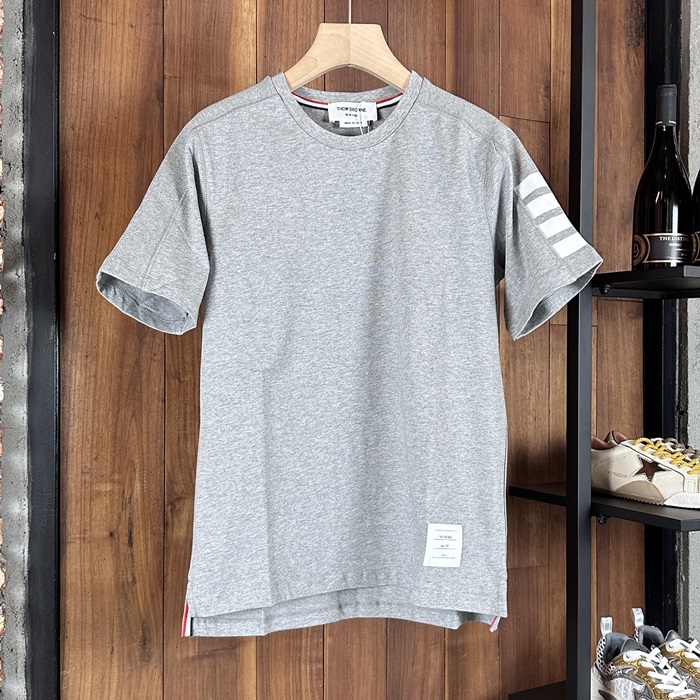 トムブラウン メンズ ラウンドネック半袖Tシャツ -  - thc6759x