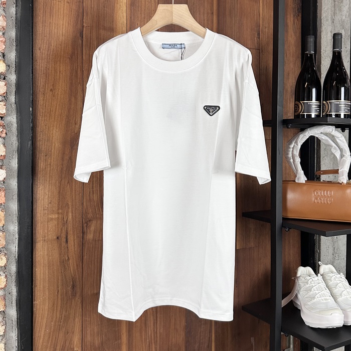 プラダ メンズ クルーネック ホワイト 半袖Tシャツ - White Short sleeved  - pr640x