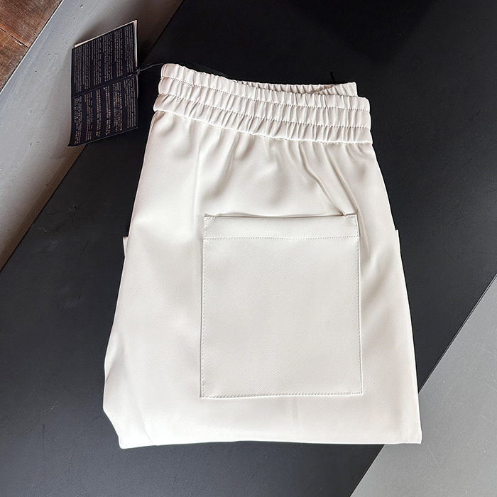 プラダ メンズ トライアングル ロゴ ショーツ -Shorts - prc7583x