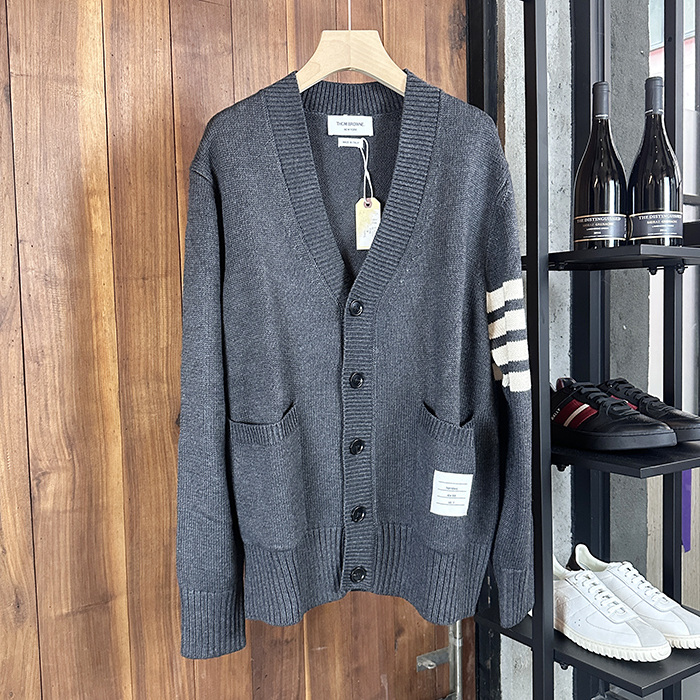 トムブラウン メンズ Vネック カーディガン -   - thc3074x