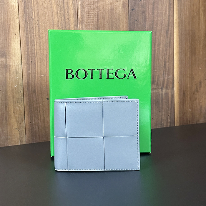 ボッテガヴェネタ メンズ グレー 二つ折り財布 - Gray Half s - bv209x