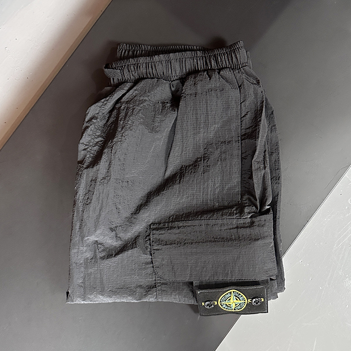 ストーンアイランド メンズ カジュアル ブラック ハーフパンツ - Half-pants - sto0468x