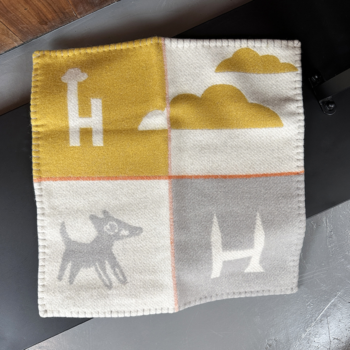 エルメス イニシャル イエロー クッション -  Initial Yellow Cushion - acc1790x