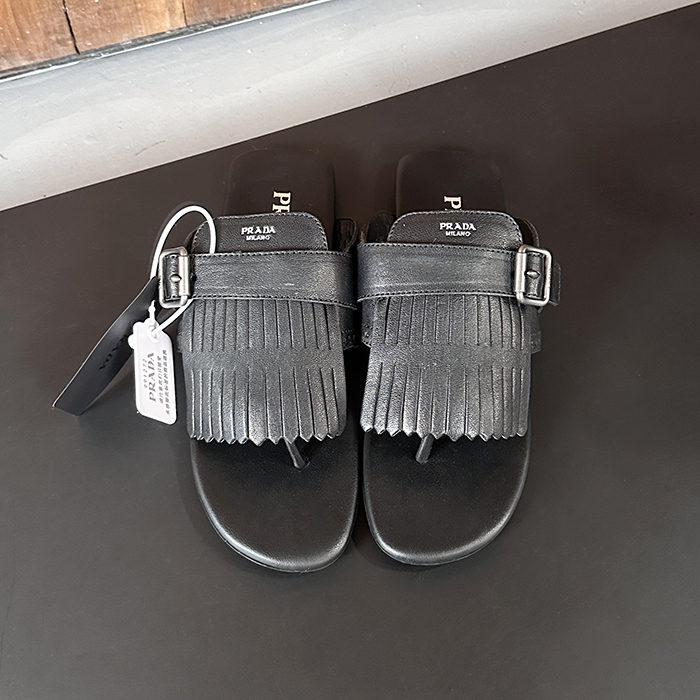 プラダ レディース シャッフルレザートングサンダル -  Shuffle  Thong Sandals - prs6312x