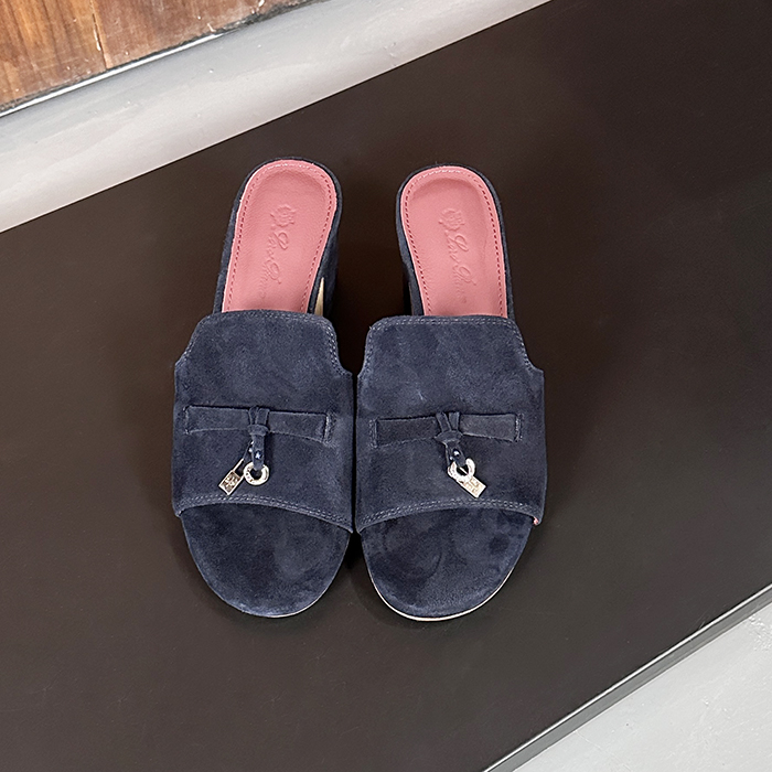 ルルレモン レディース サマー チャームサンダル -   Summer Charms Sandals - los6622x