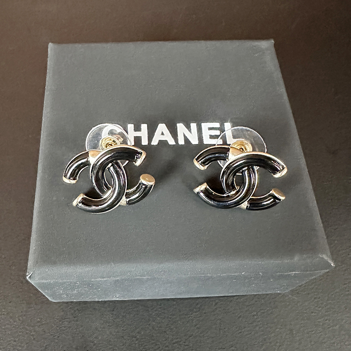 シャネルレディース ブラック イヤリング -  Gold Earring - acc52x