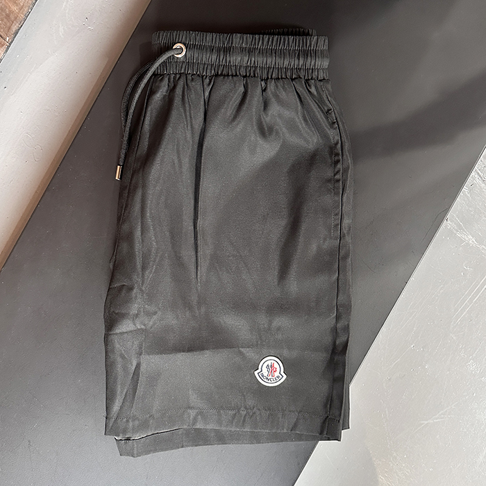 モンクレール メンズ ブラック ハーフパンツ - Half-pants - moc200x