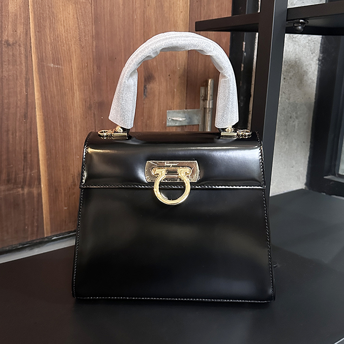 フェラガモ レディース イーストベストアイコニック トップハンドル - Ferragamo  Iconic Top Handle - feb5417x