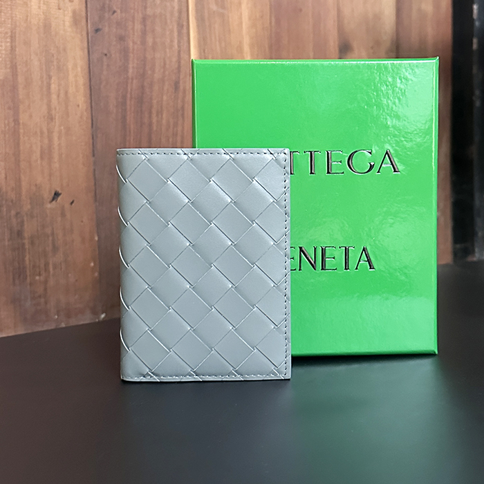 ボッテガヴェネタ メンズ グリーン 二つ折り財布 - Green Half s - bv203x