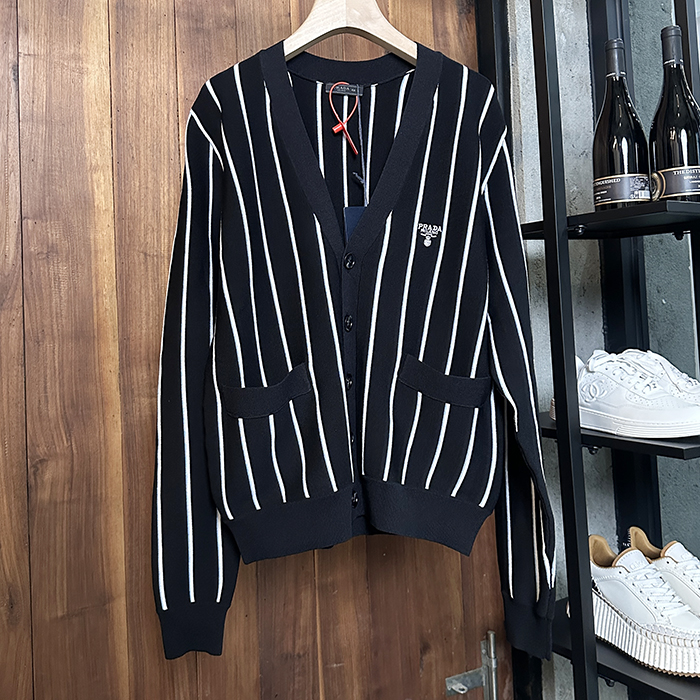 プラダ メンズ Vネック カーディガン -   - prc7838x