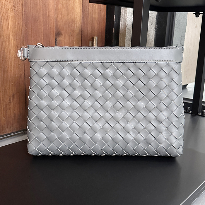 ボッテガヴェネタ メンズ ミディアム イントレッチアート プリズム パウチ -   Prism Pouch - bvb8109x