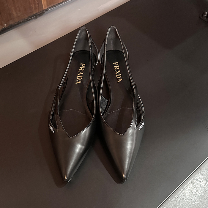 プラダ レディース メリージェーンフラット -  Shoes - prs3094x