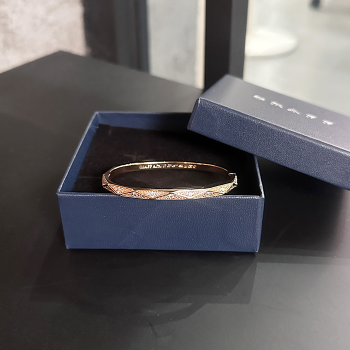 グラフ レディース ゴールド ブレスレット - Graff  Gold Bangle - acc2556x
