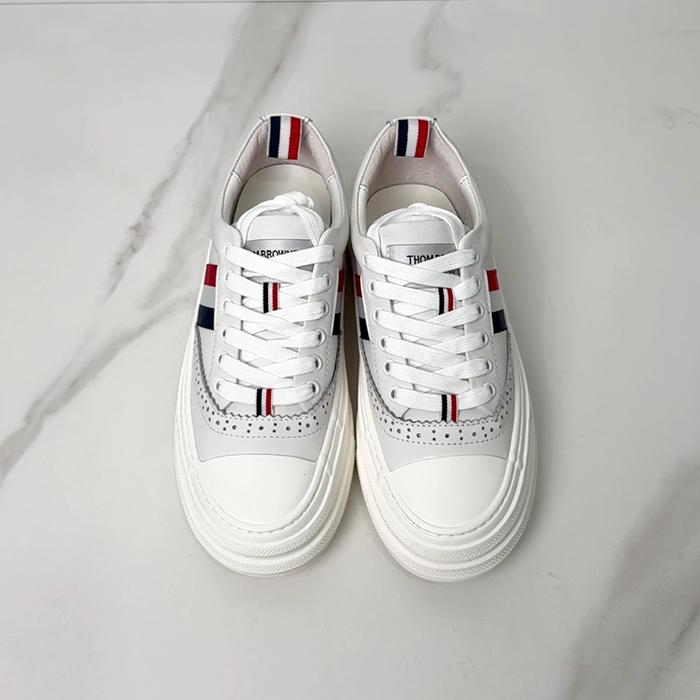 トムブラウン 테크ランナー スニーカー ホワイト - tbs061x