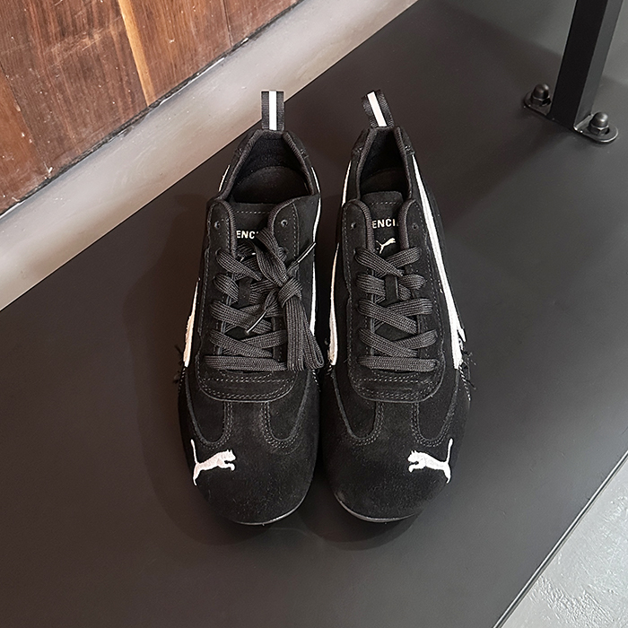 バレンシアガ ユニセックススピードキャットスエード スニーカー - Speedcat Suede  - bas6388x