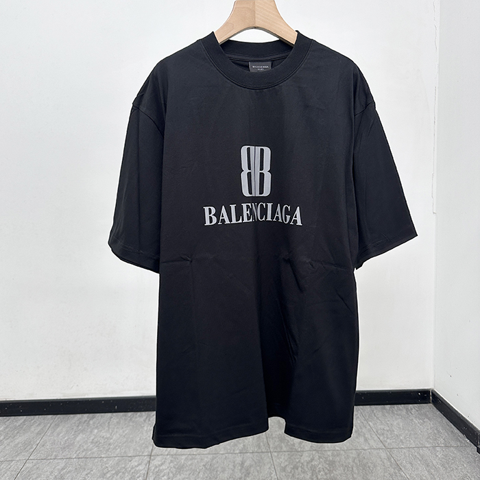 バレンシアガ メンズ ラウンドネック半袖Tシャツ -  Round- bac7543x