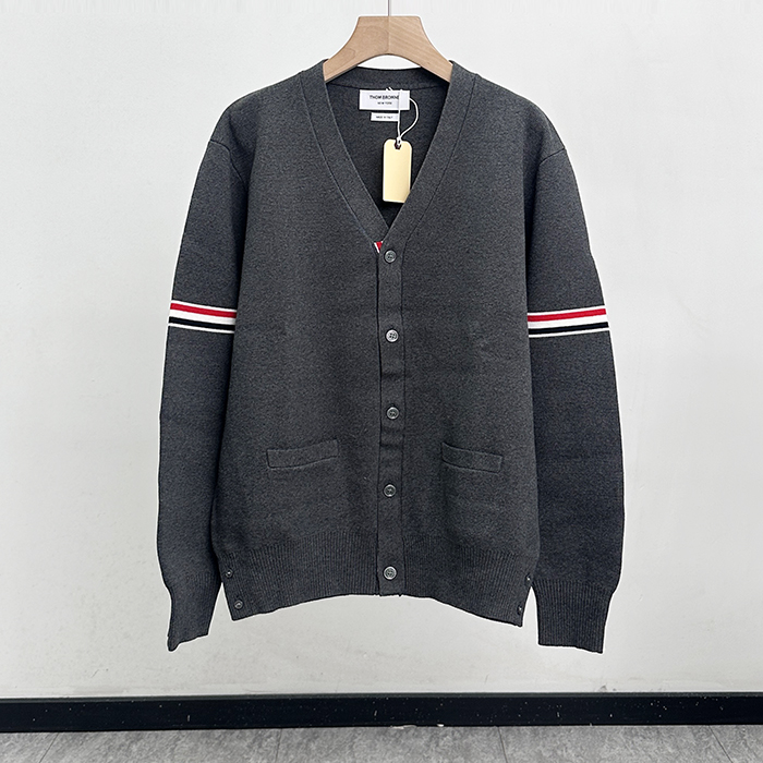 Strap   Gray - トムブラウンユニセックス ストラップ Vネック カーディガン Thom01306x Size グレー