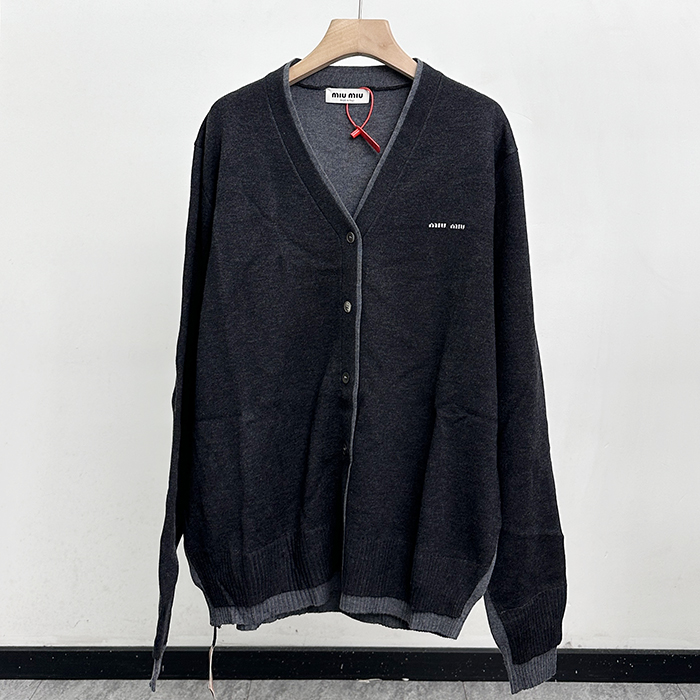 ミュウミュウ メンズ Vネック カーディガン -mic8471x