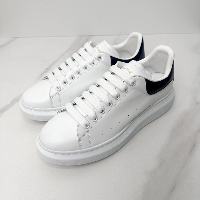 アレキサンダーマックイーン ユニセックス オーバーソール スニーカー - Alexander McQueenWhite  - aq18x