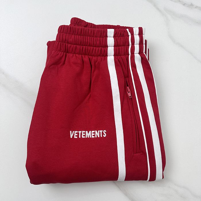 ヴェトモン メンズ スウェット パンツ - Vetements  - vec12188x