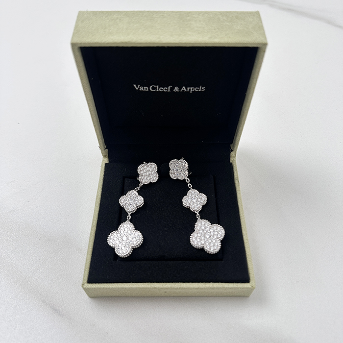 Van Cleef & Arpels Earring - ヴァンクリーフ＆アーペルレディース イヤリング ACC0170.(シルバー)