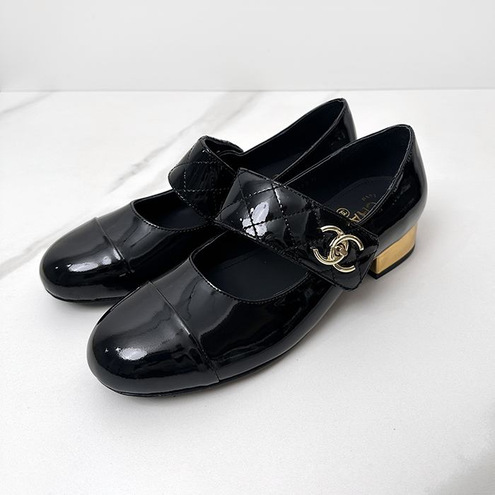 シャネルレディース メリージェーンパテント ゴートスキン & ブラック ch543x