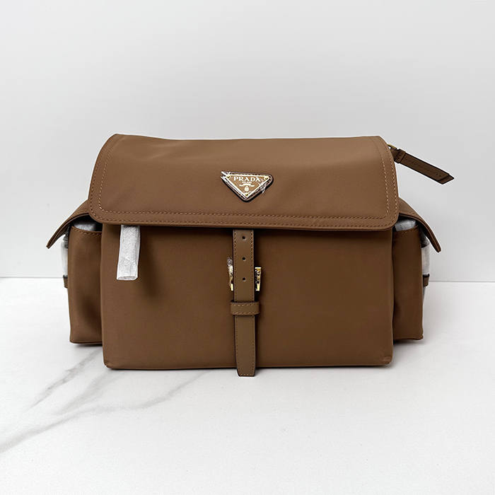 プラダ メンズ エクスプロー ラージ リナイロン ショルダーバッグ 1BD391 - Explore Large Re-Nylon - prb12617x