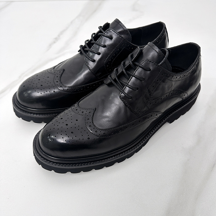 プラダ メンズ ブラック ストラップローファー -- prs302x