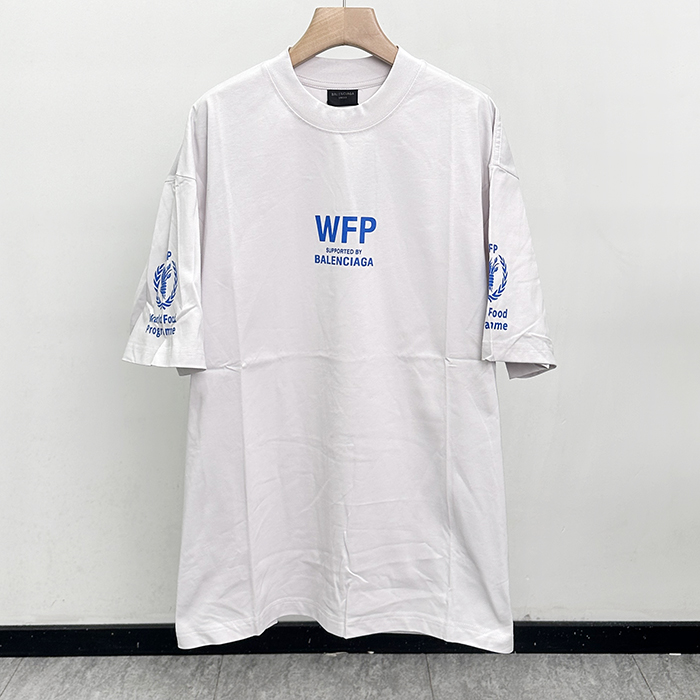 バレンシアガ メンズ ラウンドネック半袖Tシャツ -  Round- bac12803x