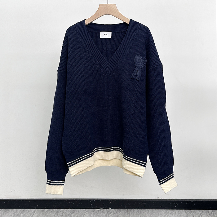 アーミーユニセックス Vネック ニットアウターウェア - Ami Knitwear - amc9752x
