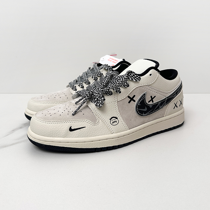 ナイキ ユニセックス ロー スニーカー - Nike Air Jordan 1 Low - nis1724x