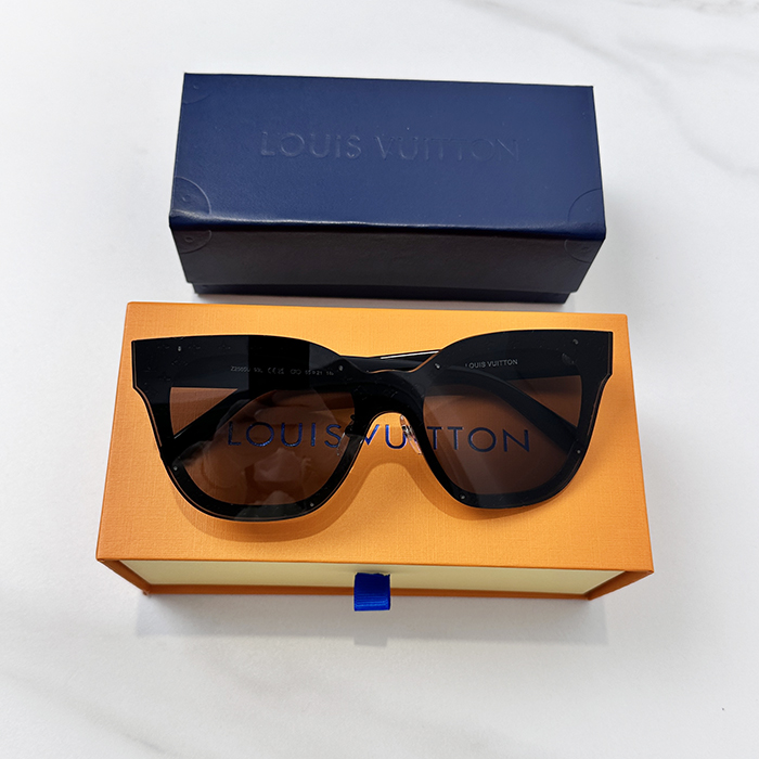 ルイヴィトン メンズ イニシャル サングラス-   - acc3909x